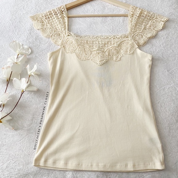 NWT Ralph Lauren Cream Lace Yoke Top - Picture 2 of 9